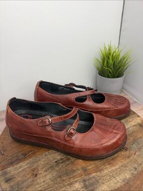 Dansko Portia Slip on Criss Cross Mary Jane’s - Size: 40